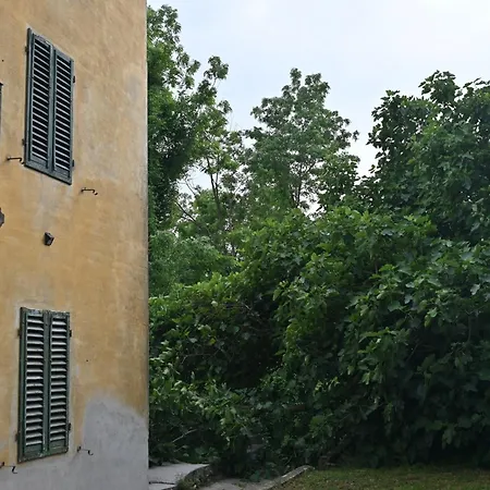 Semivillage La Lima